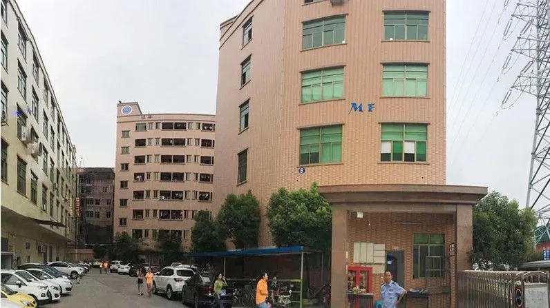 Luce a tri prova di LED Antimoniaco Bianco Colore Ik10 IP69K 0~10V Dim CCT Potenza regolabile 170lm/W 1,6m per le mucche diurne 14